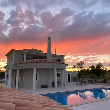 Villa Grande Lorida