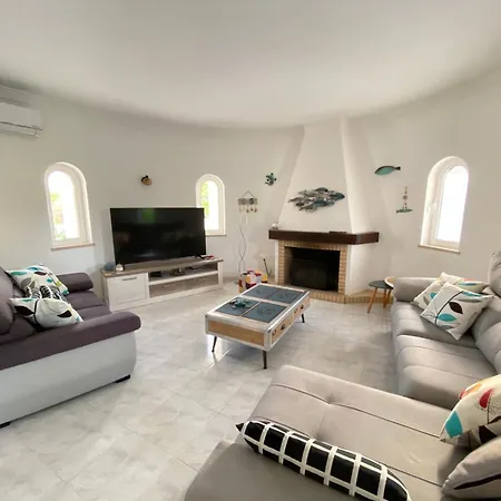 Grande Lorida Villa