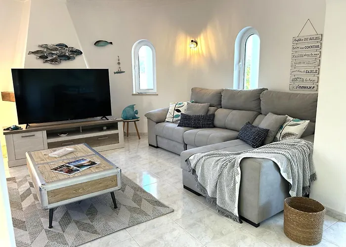 Willa Grande Lorida *