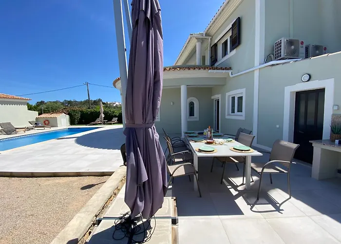 Willa Grande Lorida *